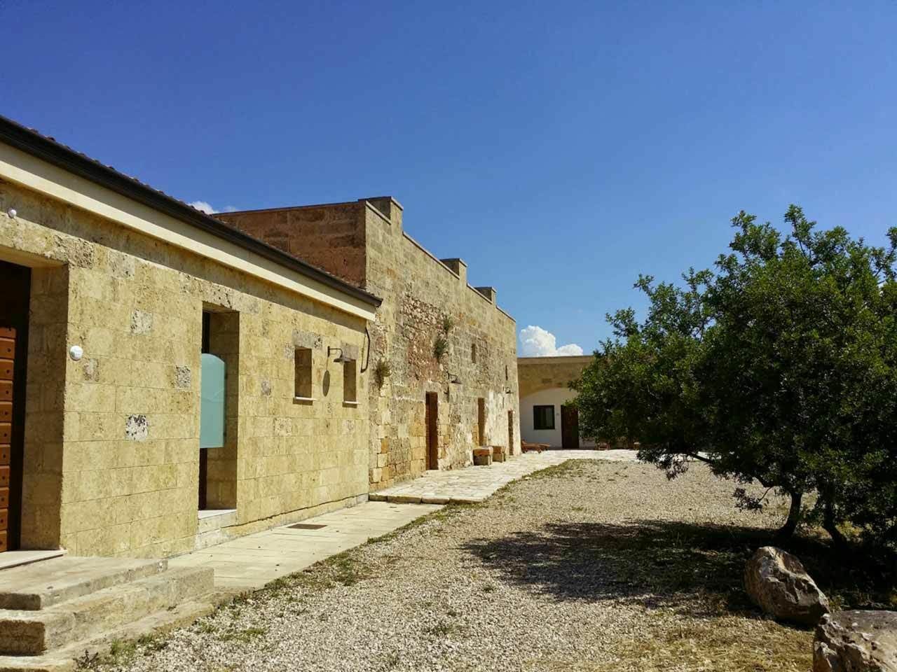 Antica Masseria Ficazzana - Tenuta Марина-ди-Песколузе Экстерьер фото